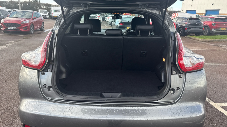 Nissan Juke 1.2 DiG-T Tekna 5dr Petrol Hatchback